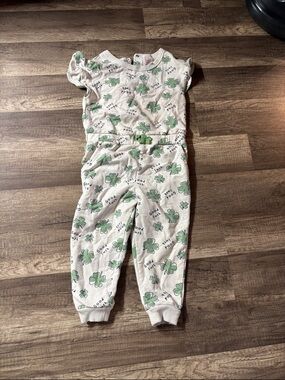 wonder nation Cream One-Piece Bodysuit with Green Clover Print